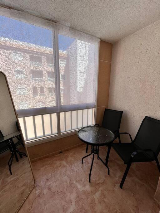 Cozy Apartment 5 Mins To Beach Torrevieja Exterior photo